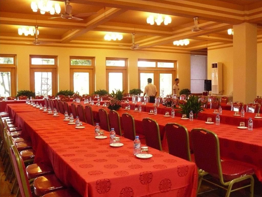 Lao Cai Galaxy Hotel Esterno foto